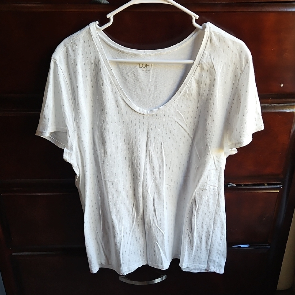 LOFT Cream Short Sleeve Tee